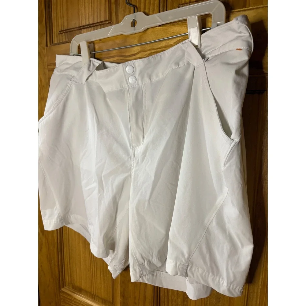 Columbia PFG White Fishing Shorts Womens 18W Outdoor Hiking Performance Pockets